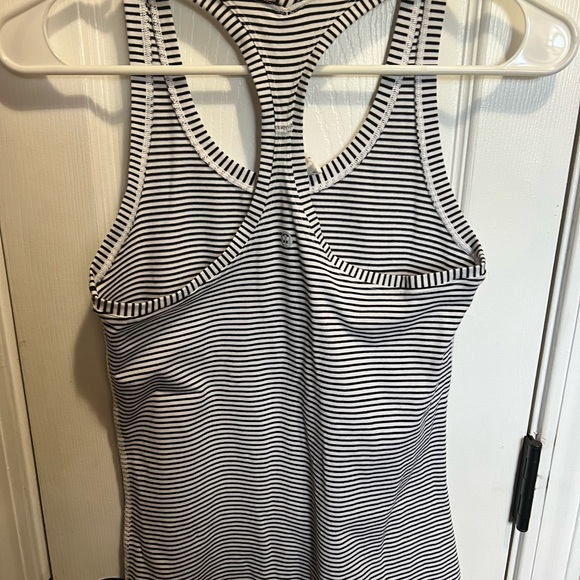 Tank top, worn a few times, no holes. Non smoke home - Picture 3 of 3